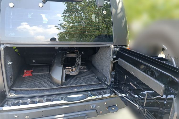 Used BAIC Off-Road BJ40 2020 2.0T Automatic Four-Wheel Drive Urban Hunter Edition Chivalrous Type Trunk
