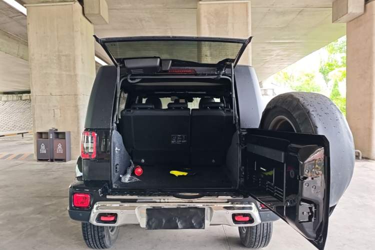 Used BAIC Off-Road BJ40 2020 2.0T Automatic Four-Wheel Drive Urban Hunter Edition Prestige Version Trunk