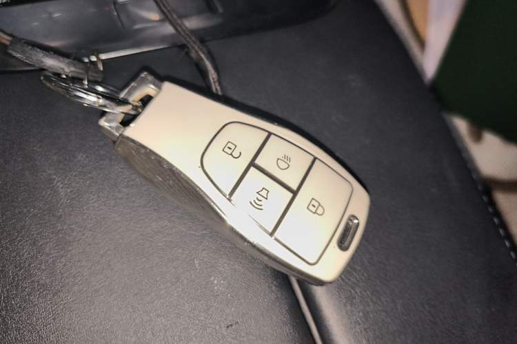 Used BAIC Off-Road BJ40 2020 2.0T Automatic Four-Wheel Drive Urban Hunter Edition Chivalrous Type Vehicle Key