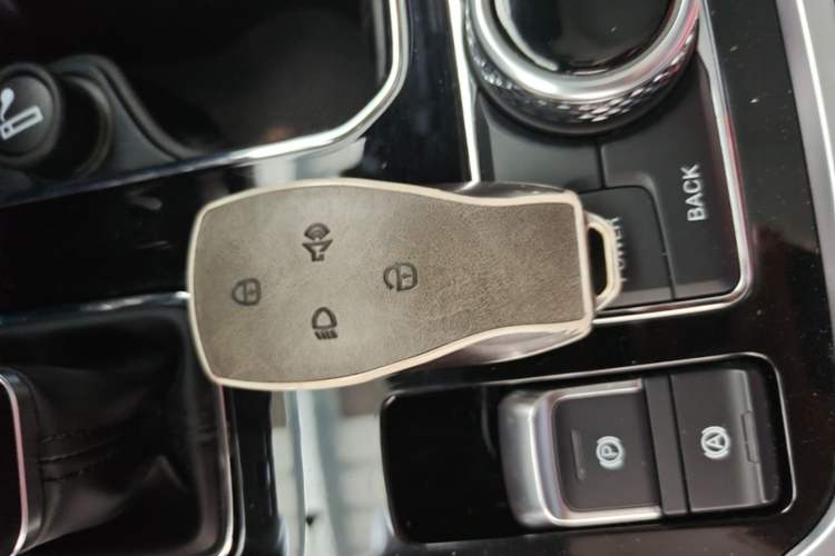 Used BAIC Off-Road BJ40 2020 2.0T Automatic Four-Wheel Drive Urban Hunter Edition Chivalrous Type Vehicle Key