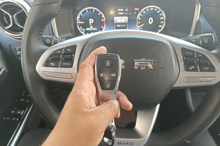 Used BAIC Off-Road BJ40 2020 2.0T Automatic Four-Wheel Drive Urban Hunter Edition Chivalrous Type Vehicle Key