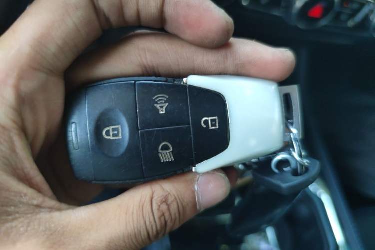 Used BAIC Off-Road BJ40 2020 2.0T Automatic Four-Wheel Drive Urban Hunter Edition Chivalrous Type Vehicle Key
