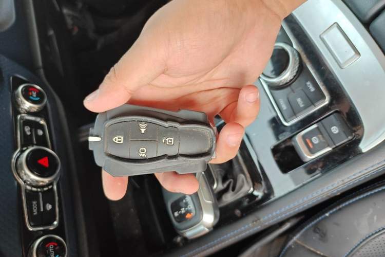 Used BAIC Off-Road BJ40 2020 2.0T Automatic Four-Wheel Drive Urban Hunter Edition Chivalrous Type Vehicle Key