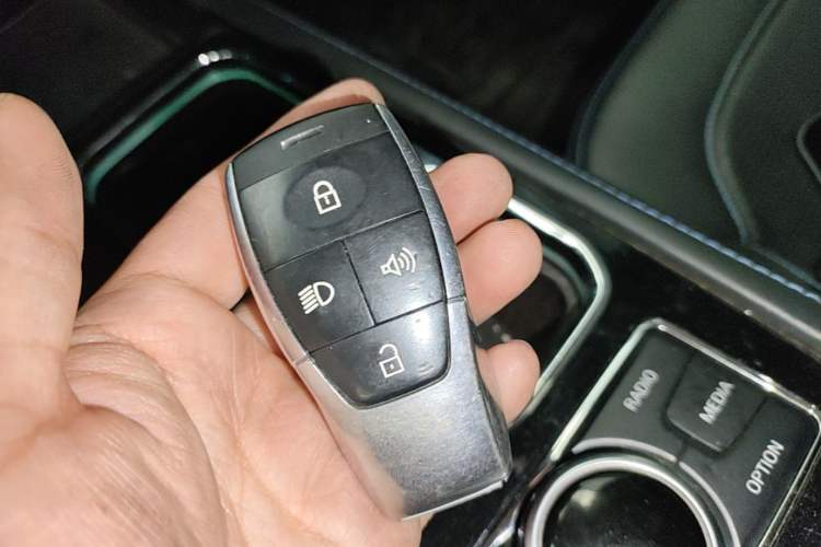 Used BAIC Off-Road BJ40 2020 2.0T Automatic Four-Wheel Drive Urban Hunter Edition Chivalrous Type Vehicle Key