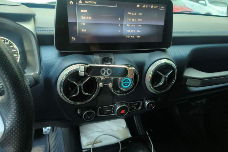 Used BAIC Off-Road BJ40 2020 2.0T Automatic Four-Wheel Drive Urban Hunter Edition Prestige Version Audio And AC Panel