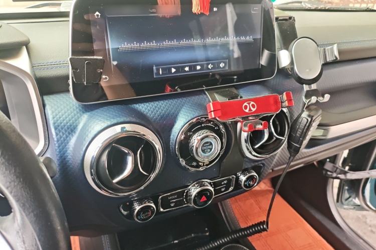 Used BAIC Off-Road BJ40 2020 2.0T Automatic Four-Wheel Drive Urban Hunter Edition Chivalrous Type Audio And AC Panel