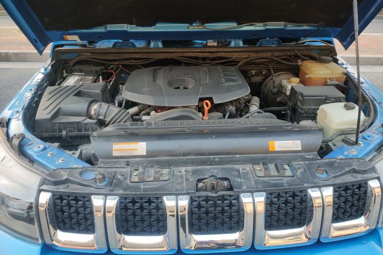 Used BAIC Off-Road BJ40 2020 2.0T Automatic Four-Wheel Drive Tribute Edition 2020 Xieke Version Engine Bay