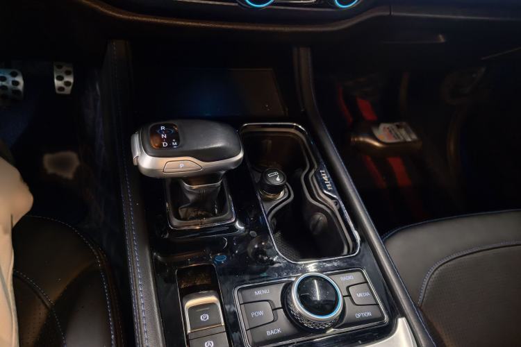 Used BAIC Off-Road BJ40 2020 2.0T Automatic Four-Wheel Drive Tribute Edition 2020 Xieke Version Gear Lever