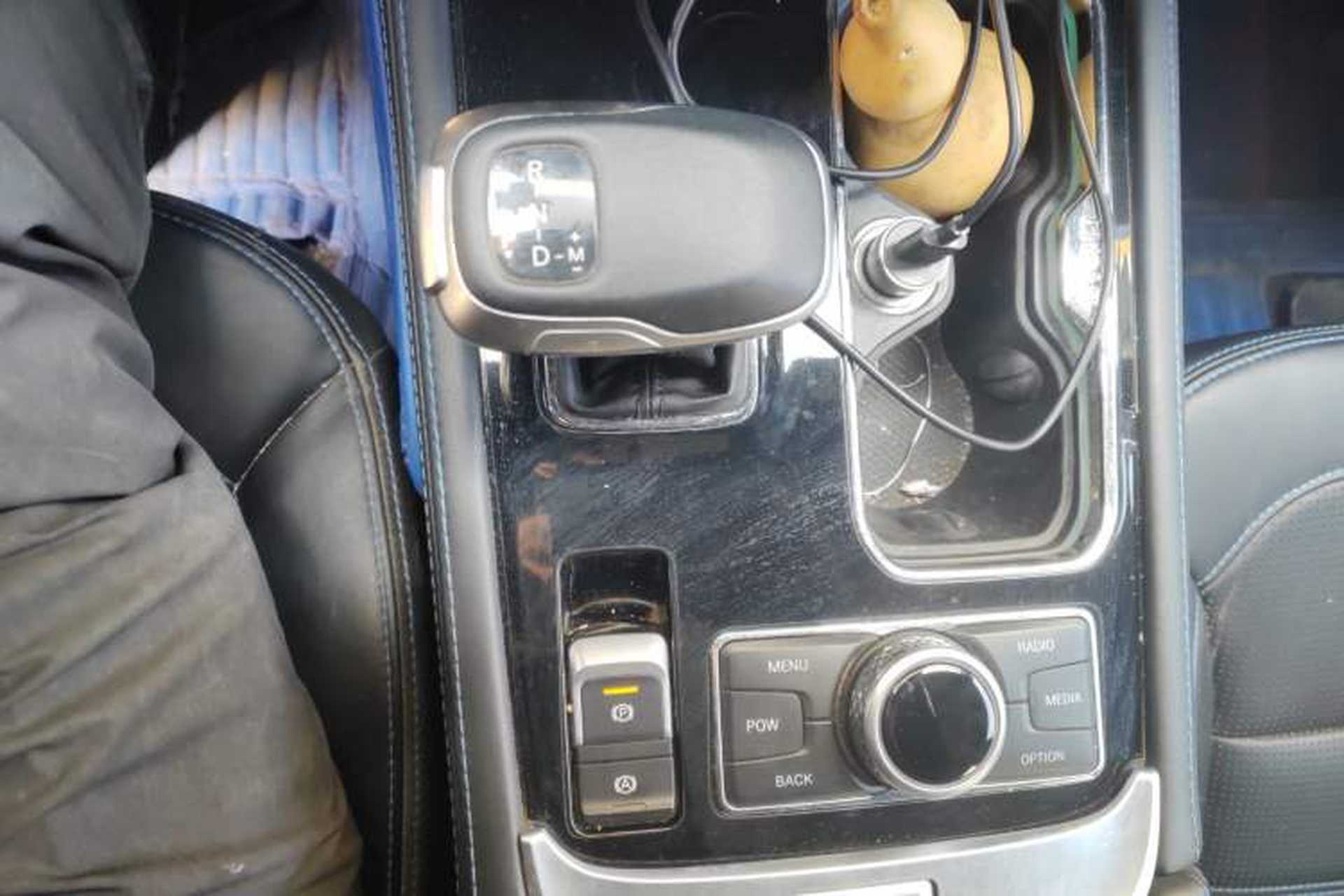 Used BAIC Off-Road BJ40 2020 2.0T Automatic Four-Wheel Drive Urban Hunter Edition Chivalrous Type Gear Lever