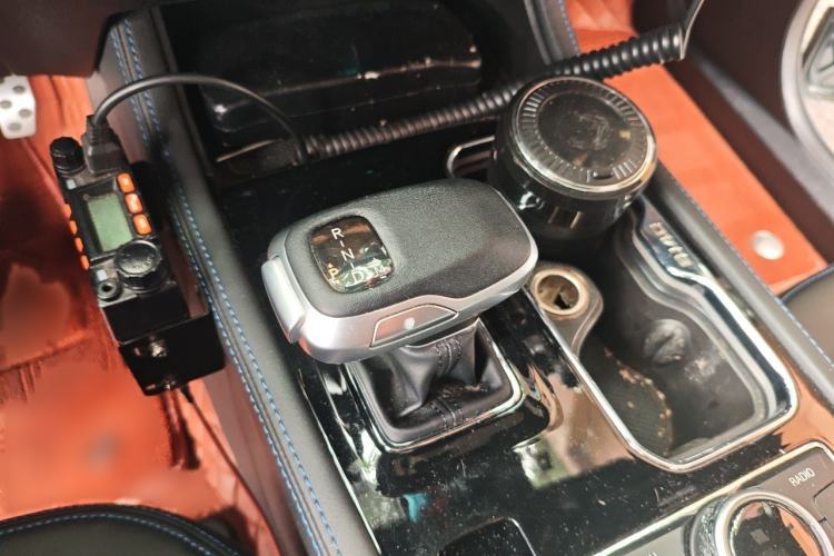 Used BAIC Off-Road BJ40 2020 2.0T Automatic Four-Wheel Drive Urban Hunter Edition Chivalrous Type Gear Lever