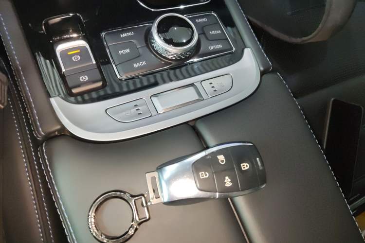 Used BAIC Off-Road BJ40 2020 2.0T Automatic Four-Wheel Drive Urban Hunter Edition Prestige Version Interior 1