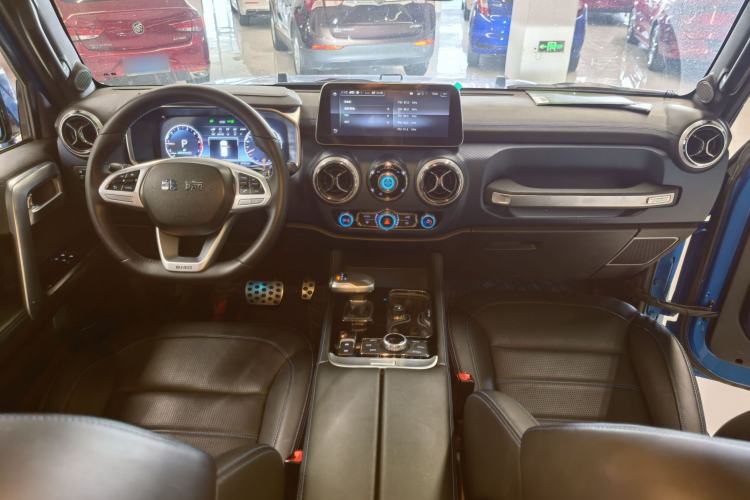 Used BAIC Off-Road BJ40 2020 2.0T Automatic Four-Wheel Drive Tribute Edition 2020 Xieke Version Interior 3