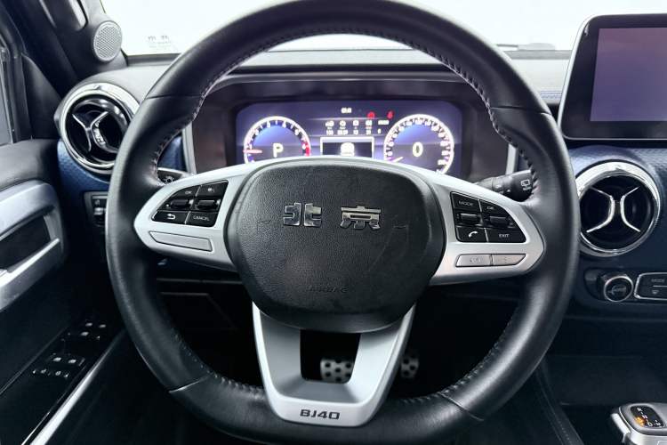 Used BAIC Off-Road BJ40 2020 2.0T Automatic Four-Wheel Drive Urban Hunter Edition Chivalrous Type Interior 3