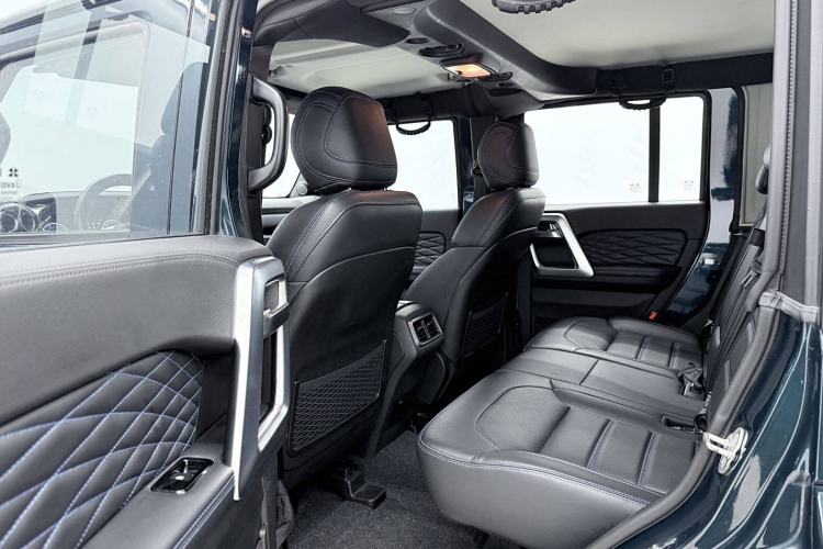 Used BAIC Off-Road BJ40 2020 2.0T Automatic Four-Wheel Drive Urban Hunter Edition Prestige Version Interior 5