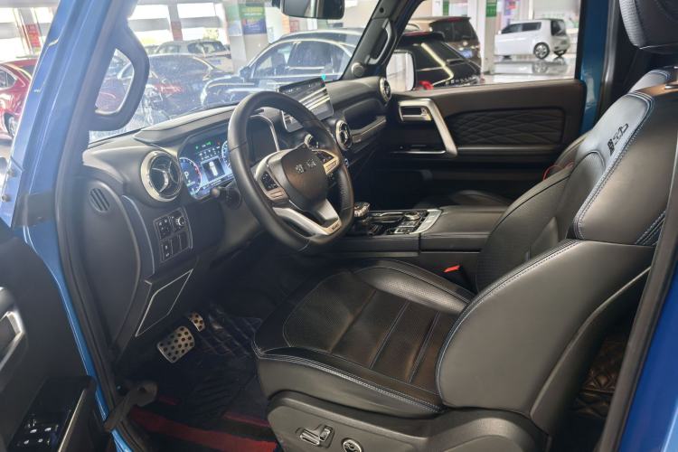 Used BAIC Off-Road BJ40 2020 2.0T Automatic Four-Wheel Drive Tribute Edition 2020 Xieke Version Left Front Seat