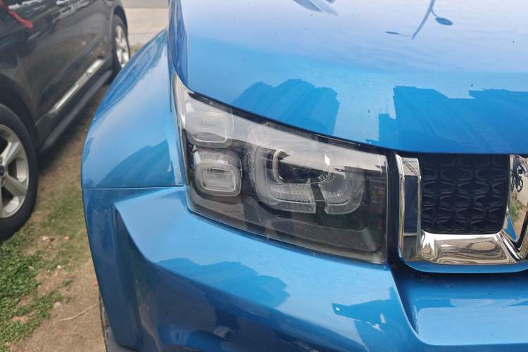 Used BAIC Off-Road BJ40 2020 2.0T Automatic Four-Wheel Drive Tribute Edition 2020 Xieke Version Right Front Headlight