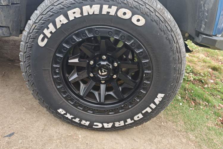 Used BAIC Off-Road BJ40 2020 2.0T Automatic Four-Wheel Drive Tribute Edition 2020 Xieke Version Right Front Wheel Hub