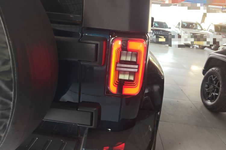Used BAIC Off-Road BJ40 2020 2.0T Automatic Four-Wheel Drive Urban Hunter Edition Prestige Version Right Rear Taillight