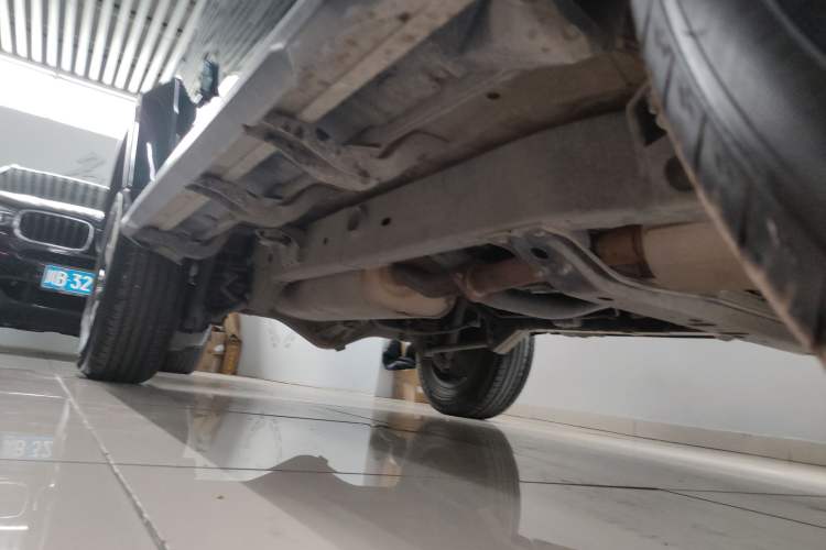 Used BAIC Off-Road BJ40 2020 2.0T Automatic Four-Wheel Drive Urban Hunter Edition Chivalrous Type Right Side Sill