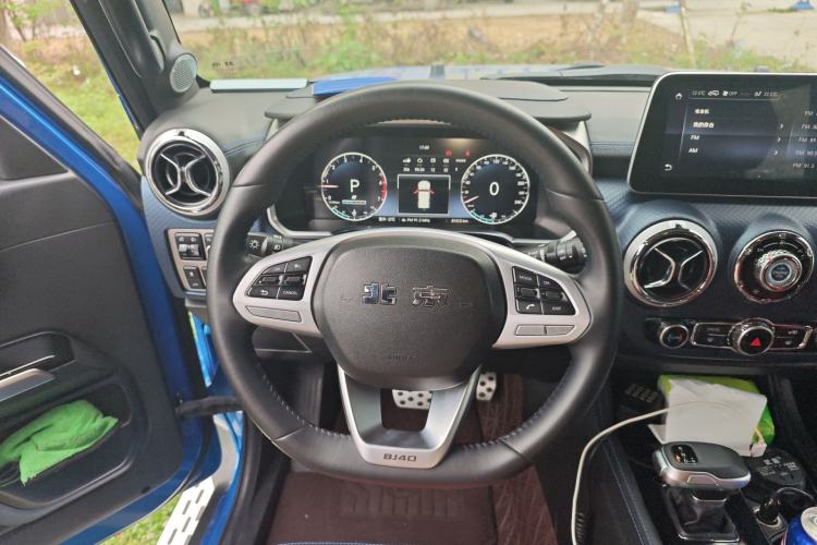 Used BAIC Off-Road BJ40 2020 2.0T Automatic Four-Wheel Drive Tribute Edition 2020 Xieke Version Steering Wheel