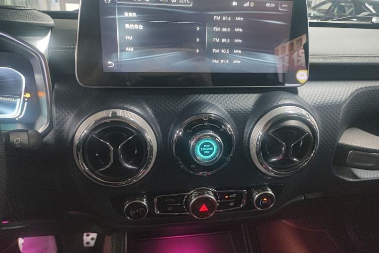 Used BAIC Off-Road BJ40 2020 2.0T Automatic Four-Wheel Drive Urban Hunter Edition Prestige Version Audio And AC Panel