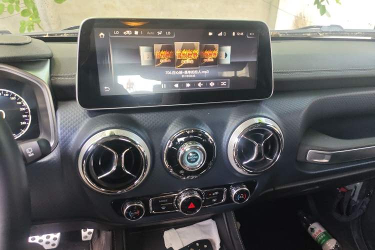 Used BAIC Off-Road BJ40 2020 2.0T Automatic Four-Wheel Drive Tribute Edition 2020 Xieke Version Audio And AC Panel