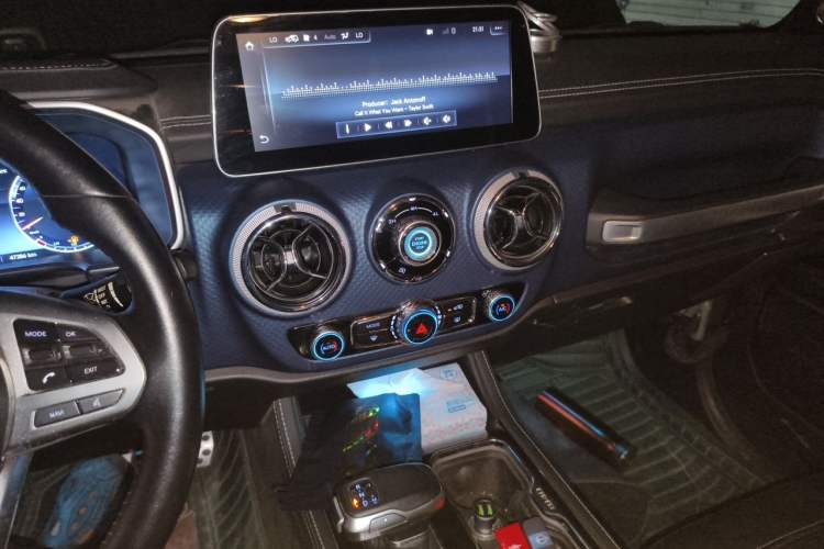 Used BAIC Off-Road BJ40 2020 2.0T Automatic Four-Wheel Drive Tribute Edition 2020 Xieke Version Audio And AC Panel