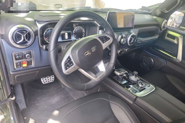 Used BAIC Off-Road BJ40 2020 2.0T Automatic Four-Wheel Drive Tribute Edition 2020 Xieke Version Center Console