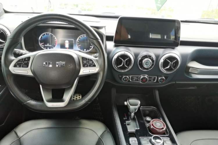 Used BAIC Off-Road BJ40 2020 2.3T Automatic Four-Wheel Drive Rainforest Expedition Edition Center Console