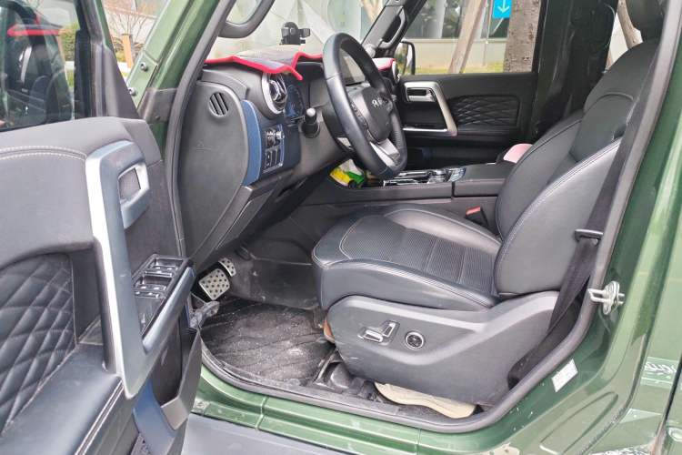 Used BAIC Off-Road BJ40 2020 2.3T Automatic Four-Wheel Drive Rainforest Expedition Edition Driver Seat
