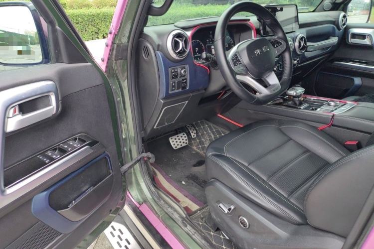 Used BAIC Off-Road BJ40 2020 2.0T Automatic Four-Wheel Drive Urban Hunter Edition Chivalrous Type Driver Seat
