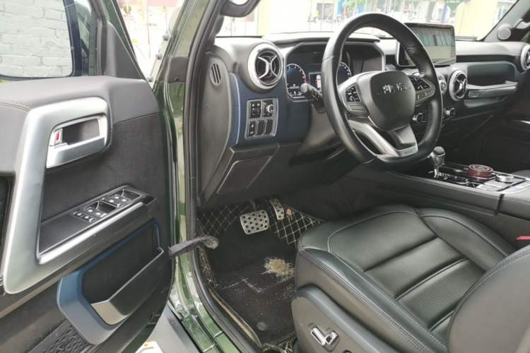 Used BAIC Off-Road BJ40 2020 2.3T Automatic Four-Wheel Drive Rainforest Expedition Edition Driver Seat