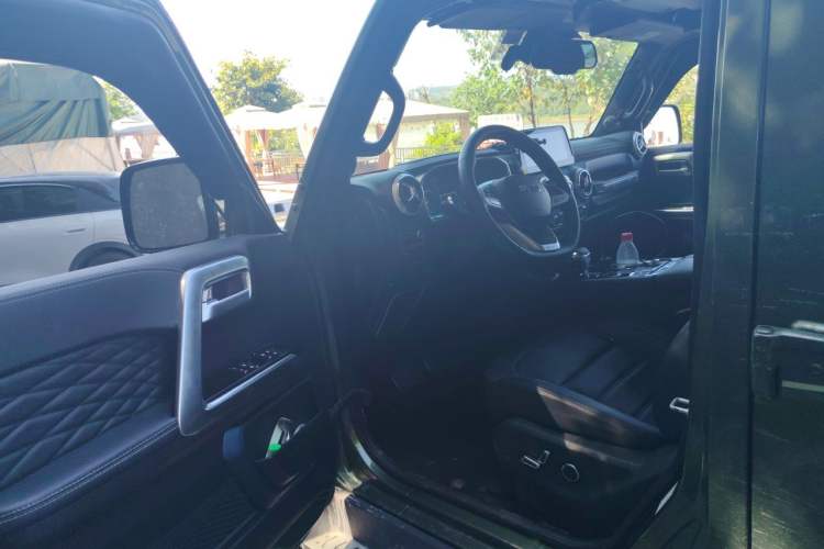 Used BAIC Off-Road BJ40 2020 2.3T Automatic Four-Wheel Drive Rainforest Expedition Edition Driver Seat
