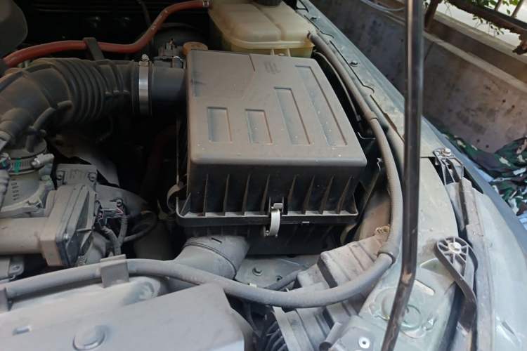 Used BAIC Off-Road BJ40 2020 2.3T Automatic Four-Wheel Drive Rainforest Expedition Edition Engine Bay Left