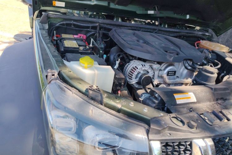 Used BAIC Off-Road BJ40 2020 2.3T Automatic Four-Wheel Drive Rainforest Expedition Edition Engine Bay Right