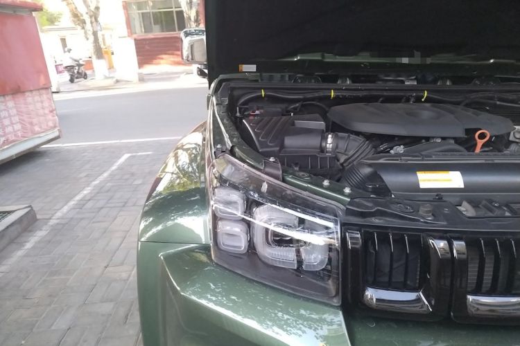 Used BAIC Off-Road BJ40 2020 2.0T Automatic Four-Wheel Drive Tribute Edition 2020 Supreme Version Engine Bay Right