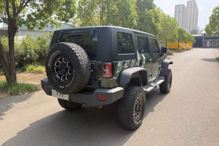 Used BAIC Off-Road BJ40 2020 2.3T Automatic Four-Wheel Drive Rainforest Expedition Edition Exterior 3