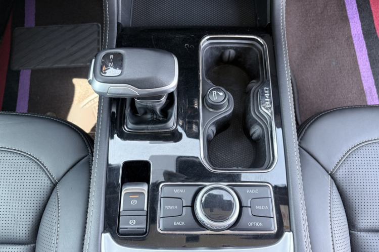 Used BAIC Off-Road BJ40 2020 2.0T Automatic Four-Wheel Drive Tribute Edition 2020 Xieke Version Gear Lever