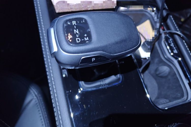 Used BAIC Off-Road BJ40 2020 2.0T Automatic Four-Wheel Drive Urban Hunter Edition Chivalrous Type Gear Lever