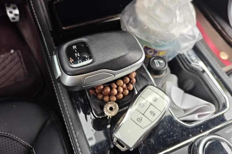 Used BAIC Off-Road BJ40 2020 2.0T Automatic Four-Wheel Drive Tribute Edition 2020 Xieke Version Gear Lever