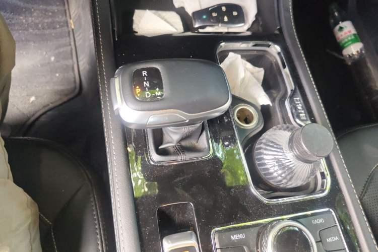 Used BAIC Off-Road BJ40 2020 2.0T Automatic Four-Wheel Drive Tribute Edition 2020 Xieke Version Gear Lever