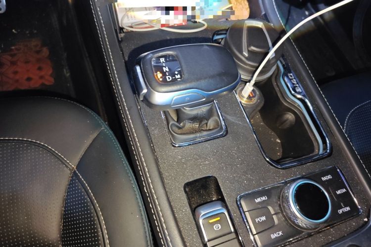 Used BAIC Off-Road BJ40 2020 2.0T Automatic Four-Wheel Drive Urban Hunter Edition Chivalrous Type Gear Lever