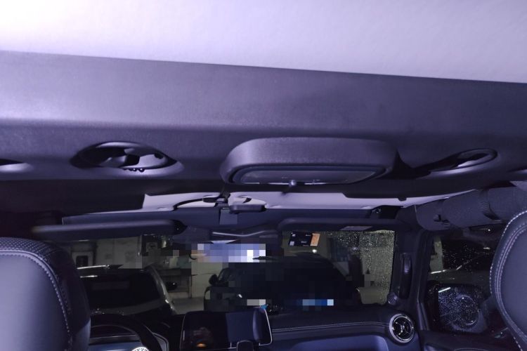 Used BAIC Off-Road BJ40 2020 2.0T Automatic Four-Wheel Drive Urban Hunter Edition Chivalrous Type Headliner