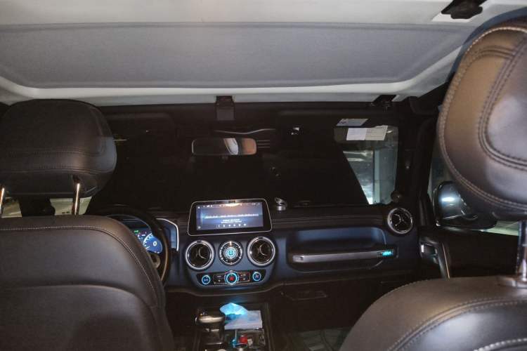 Used BAIC Off-Road BJ40 2020 2.0T Automatic Four-Wheel Drive Tribute Edition 2020 Xieke Version Headliner