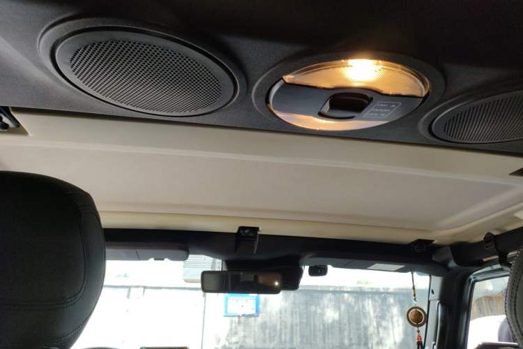 Used BAIC Off-Road BJ40 2020 2.0T Automatic Four-Wheel Drive Tribute Edition 2020 Supreme Version Headliner