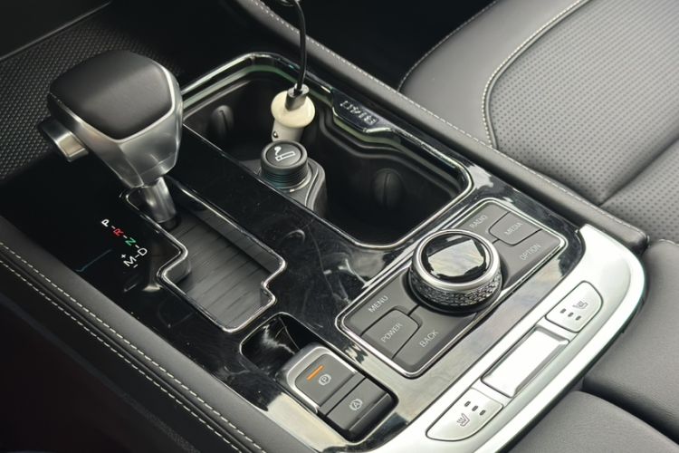 Used BAIC Off-Road BJ40 2020 2.3T Automatic Four-Wheel Drive Rainforest Expedition Edition Interior 1