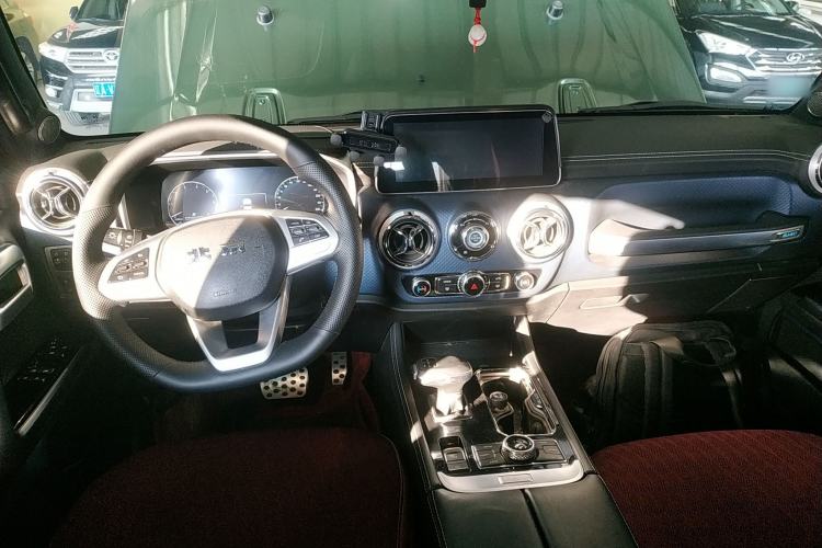 Used BAIC Off-Road BJ40 2020 2.0T Automatic Four-Wheel Drive Urban Hunter Edition Chivalrous Type Interior 2