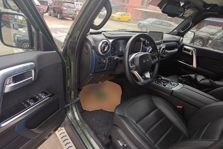 Used BAIC Off-Road BJ40 2020 2.3T Automatic Four-Wheel Drive Rainforest Expedition Edition Interior 3