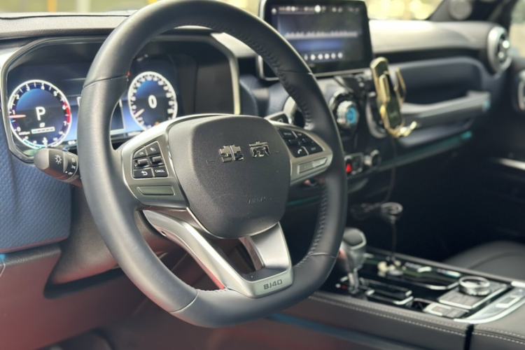 Used BAIC Off-Road BJ40 2020 2.3T Automatic Four-Wheel Drive Rainforest Expedition Edition Interior 8