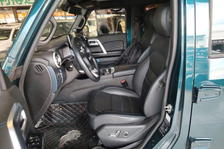 Used BAIC Off-Road BJ40 2020 2.0T Automatic Four-Wheel Drive Urban Hunter Edition Chivalrous Type Left Front Seat